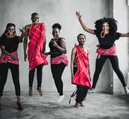 African dance class 