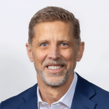 Stan Kubis headshot
